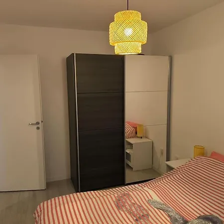 Apartment De 40 M2 Ensoleille Et Paisible *