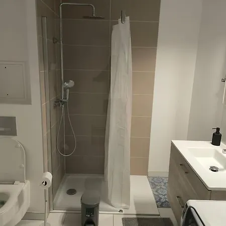 De 40 M2 Ensoleille Et Paisible