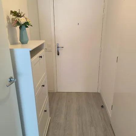 Apartment De 40 M2 Ensoleille Et Paisible